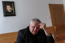 Škof Peter Štumpf ne priznava razžalitve vernice
