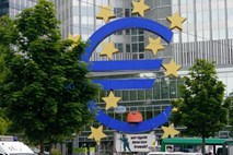 Finančni ministri EU še brez dogovora o protikoronskem fiskalnem svežnju, nadaljujejo v četrtek 