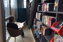 Mestna knjižnica Ljubljana omogoča izposojo študijskega gradiva po pošti