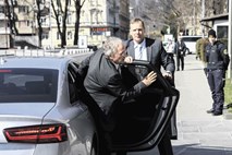 Luknjičava pojasnila ministra Aleša Hojsa