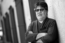 Po okužbi z novim koronavirusom umrl čilski pisatelj Luis Sepulveda