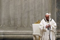 Papež posvaril pred socialno pandemijo