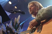 Cobainova kitara oddaje MTV Unplugged na prodaj za več kot milijon dolarjev