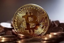 Rudarji bitcoina čez noč v rdeče številke