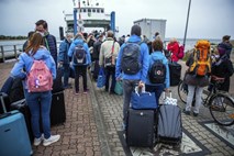 Nemčija naj bi sredi junija odpravila svarilo pred potovanji po Evropi