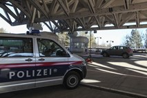 Avstrija še vedno zadržana glede odpiranja meje s Slovenijo in Italijo