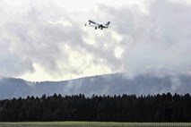 Na ljubljanskem letališču ponovno oživel redni letalski potniški promet