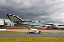 Sezona formule 1 se pričenja z osmimi dirkami v Evropi