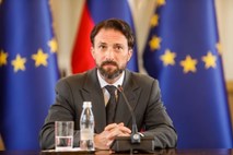 Izbira ustavnega sodnika: Bo Janša poenotil koalicijo proti Teršku?