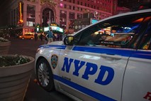 Newyorškim policistom postregli pijačo z  varekino