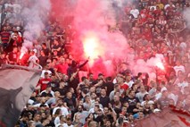 Navijači v Franciji se 11. julija vračajo na stadione