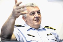 Prvi policist Travner: »In kaj je narobe, če bi bili po celi Sloveniji vojaki?«