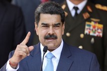 Maduro veleposlanici EU ukazal, naj zapusti Venezuelo