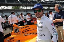 Fernando Alonso od leta 2021  v formuli 1 tudi uradno za ekipo Renault