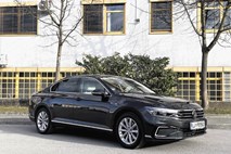 Volkswagen passat in BMW serije 3: Dva svetova v enem