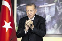 Erdogan nadel uzde družbenim omrežjem