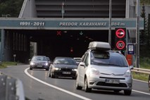 #video Nemški državljan prehiteval v Karavankah
