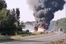 #video Huda prometna nesreča blizu Zagreba zahtevala dve življenji, tovornjaka v plamenih