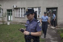 Hrvaški policisti blizu meje s Slovenijo ranili tihotapca