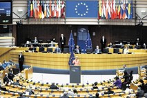 Ursula von der Leyen:  Pandemija je priložnost za novo Evropo