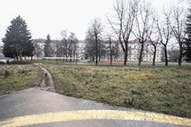Ob Roški cesti nove šole in mestni park