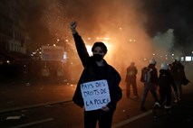Na protestih proti policijskemu nasilju v Franciji aretirali več kot 80 ljudi 