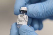 Ameriški FDA odobril uporabo Pfizerjevega cepiva proti covidu-19 