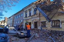 #video #foto V silovitem potresu na Hrvaškem življenje izgubilo najmanj šest oseb, pod ruševinami še iščejo morebitne preživele