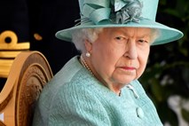 Britansko kraljico zelo razžalostili očitki rasizma