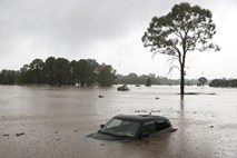 V Avstraliji ob vse slabših poplavnih razmerah evakuirali na tisoče ljudi 