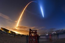 SpaceX proti ISS izstrelil drugo štiričlansko posadko 
