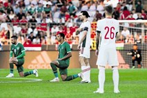 Simbolno klečanje pred tekmami deli  nogometno Evropo