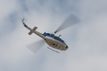Helikopter v petek in soboto sedemkrat poletel na pomoč v gore