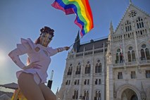 Orban napovedal referendum o zakonu o omejevanju dostopa do informacij o LGBTIQ