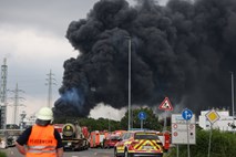 V eksploziji v kemični tovarni na zahodu Nemčije več poškodovanih in pogrešanih