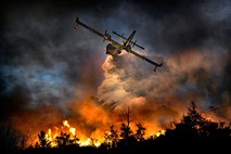 Ekstremna vročina in požari še naprej pestijo Balkan in Italijo