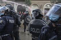 Sindikat policistov za preiskavo ukazov policistom na torkovih protestih 