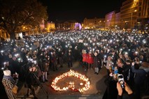 Protestniki: poljska zakonodaja glede splava je kruta, nečloveška in ubija ženske