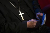 Nemško tožilstvo v zvezi s poročilom o zlorabah v katoliški cerkvi preiskuje 42 primerov 