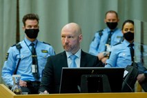 Breivik ostaja v zaporu, sodišče ni verjelo njegovi »častni besedi«