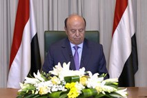 Jemenski predsednik predal oblast novemu vodstvenemu svetu