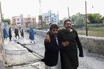 V eksploziji v mošeji v Kabulu številni mrtvi in ranjeni