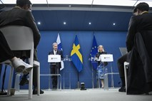 Švedska in Finska uradno vložili prošnji za vstop v Nato
