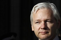 Britanska vlada odobrila izročitev Assangea ZDA