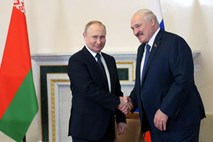 Putin Belorusiji obljubil rakete, ki lahko nosijo jedrske konice