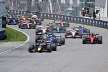 F1 hitro napreduje proti brezogljičnemu cilju