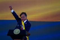 Gustavo Petro prisegel kot prvi levičarski predsednik Kolumbije