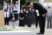 Japonski premier Kishida ob obletnici napada na Nagasaki poudaril pomen jedrskega razoroževanja