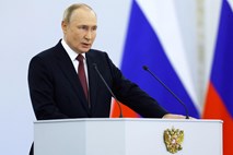 Putin podpisal dokumente o priključitvi štirih ukrajinskih regij k Rusiji