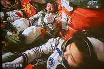Kitajska na vesoljsko postajo Tiangong pošilja še tri astronavte